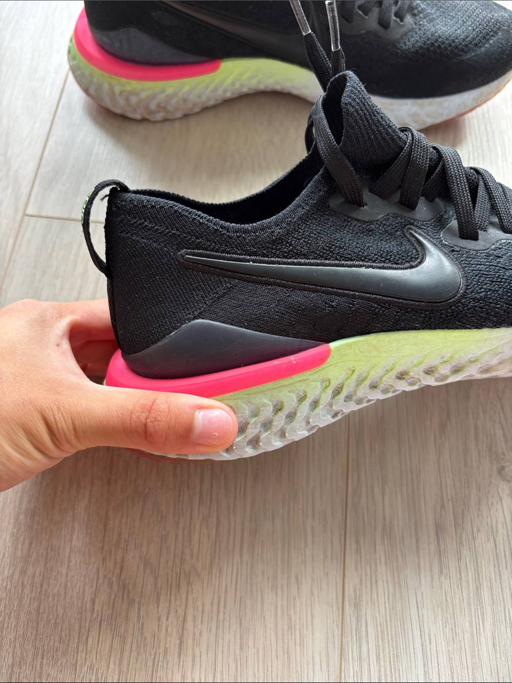 Nike Black Women's Running Sneakers - Picture 4 of 6